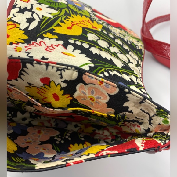 Vera Bradley Frill Glossy Poppy Fields Bag - Picture 4 of 10